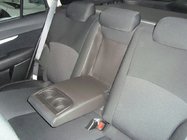 Subaru Outback 2009-2014 Autositzbezüge SoyuzAuto Premium Foto 4