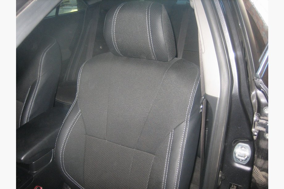 Toyota Camry 2006-2011 Autositzbezüge (Kunstleder↗Stoff, Premium) Image