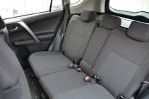 Toyota Rav 4 2013-2018 Autositzbezüge (Kunstleder↗Stoff, Premium) Foto 3