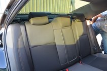 Toyota Camry 2011–2017 Autositzbezüge (Kunstleder↗Stoff, Premium) Foto 4