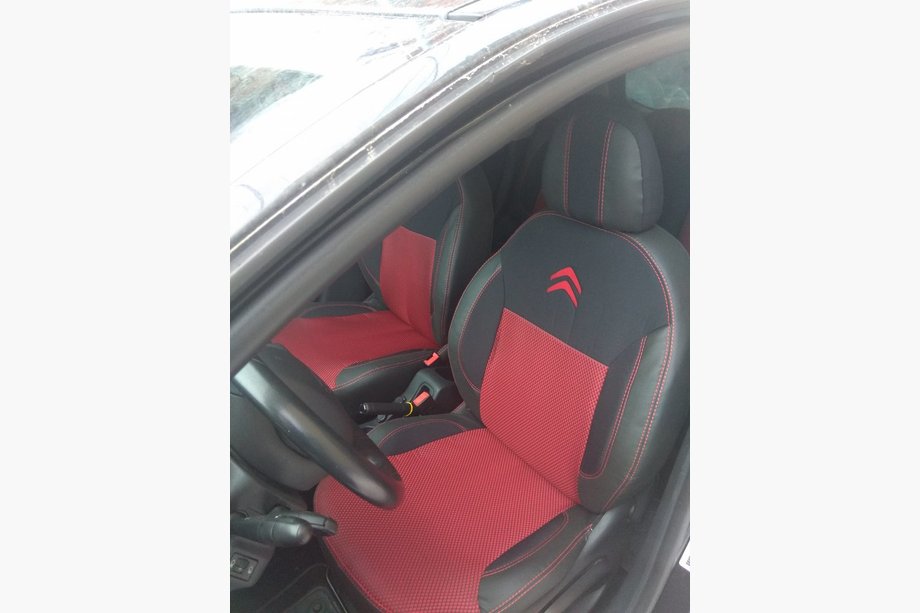 Citroen C-3 2002-2009 Autositzbezüge (Kunstleder↗Stoff, Premium) Image