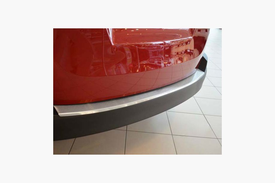 Toyota Rav 4 2013-2018 Heckstoßstangenschutz mit Kante Nataniko (Edelstahl) Foto 2