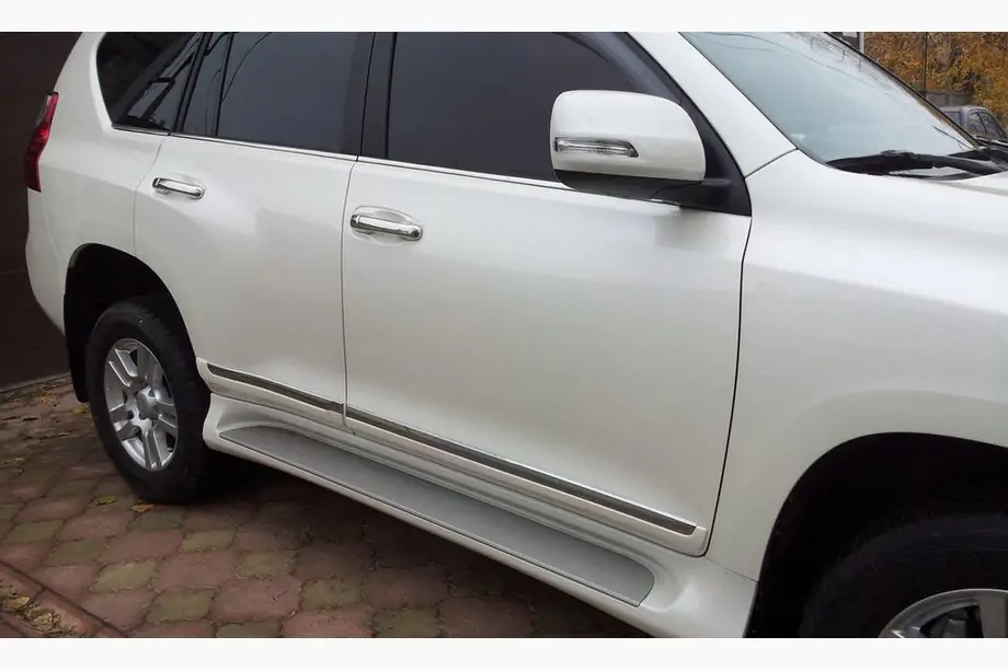 Toyota Land Cruiser Prado 150 2009-2023 Türleisten (Design 2013-2017) Image