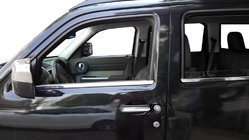 Jeep Cherokee/Liberty 2007-2013 Fensterzierleiste Edelstahl Foto 1
