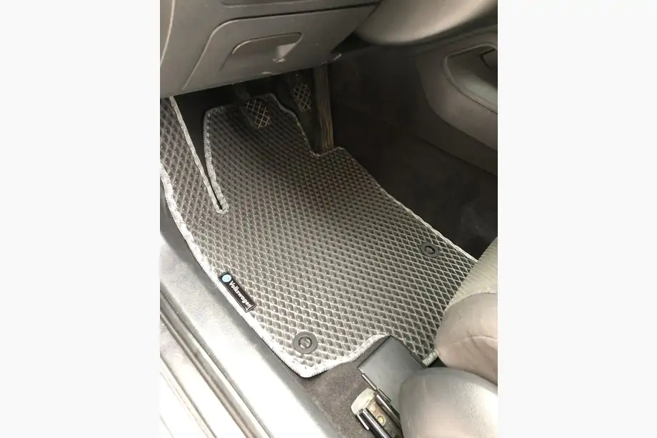 Volkswagen Golf 5 2003-2009 EVA Fußmatten (schwarz) Image