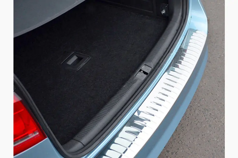Volkswagen Passat B7 2012-2015 Heckstoßstangenschutz OmsaLine Glanz (SW, Edelstahl) Image