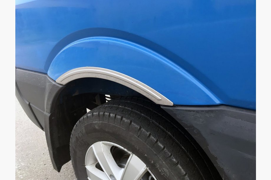 Volkswagen Crafter 2006-2016 Schmale Radlaufleisten Edelstahl (4 Stk) Image