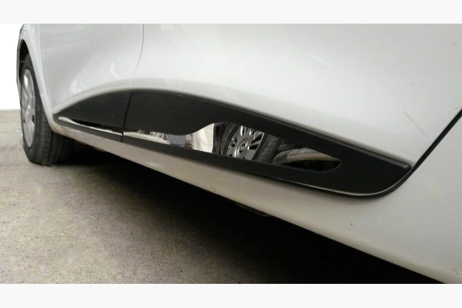 Renault Clio IV 2012-2019 Türleisten gerade (4 Stk, Edelstahl) Roter Chrom Foto 3