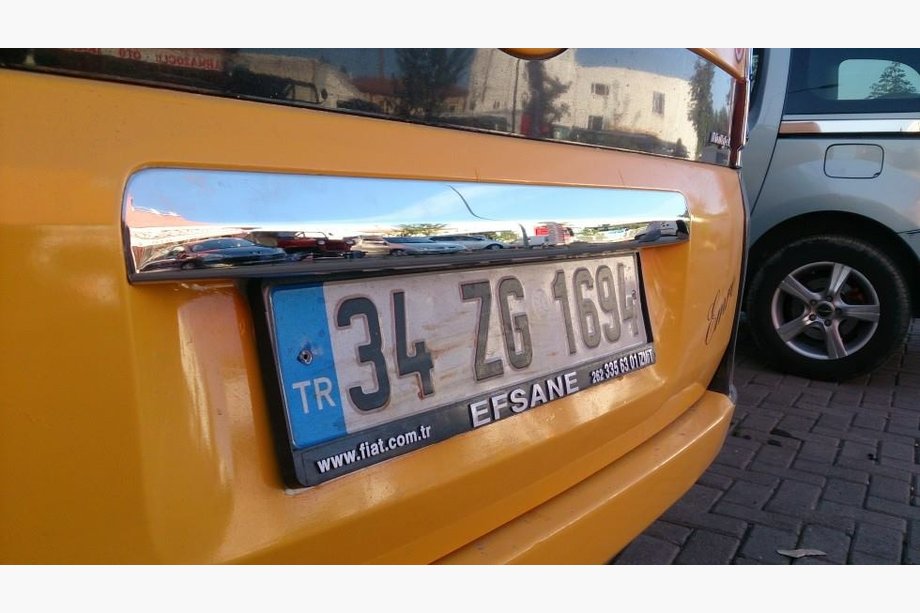 Fiat Fiorino/Qubo 2008-2024 Chromleiste über dem Kennzeichen (Edelstahl) OmsaLine - Italienischer Edelstahl Foto 3
