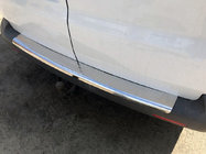 Volkswagen T5 Caravelle 2004-2010 Heckstoßstangenschutz mit Kante (Carmos V1, Edelstahl) Foto 1