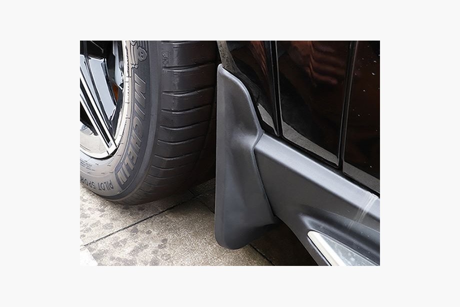 Mercedes GLE W167 2018- Premium Schmutzfänger (lackierte Radlaufverbreiterungen, Modell mit Trittbrettern, 4 Stk) Image