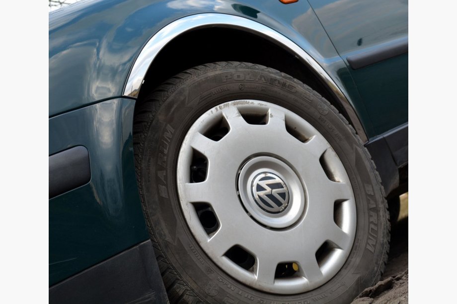 Volkswagen Passat B5 1997-2005 Radlaufverkleidungen (4 Stk, Edelstahl) Kombi, 2000-2005 Image