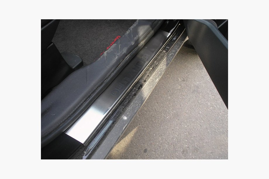 Mitsubishi Outlander 2006-2012 Einstiegsleisten Abdeckungen Nataniko (4 Stk., Edelstahl) Image