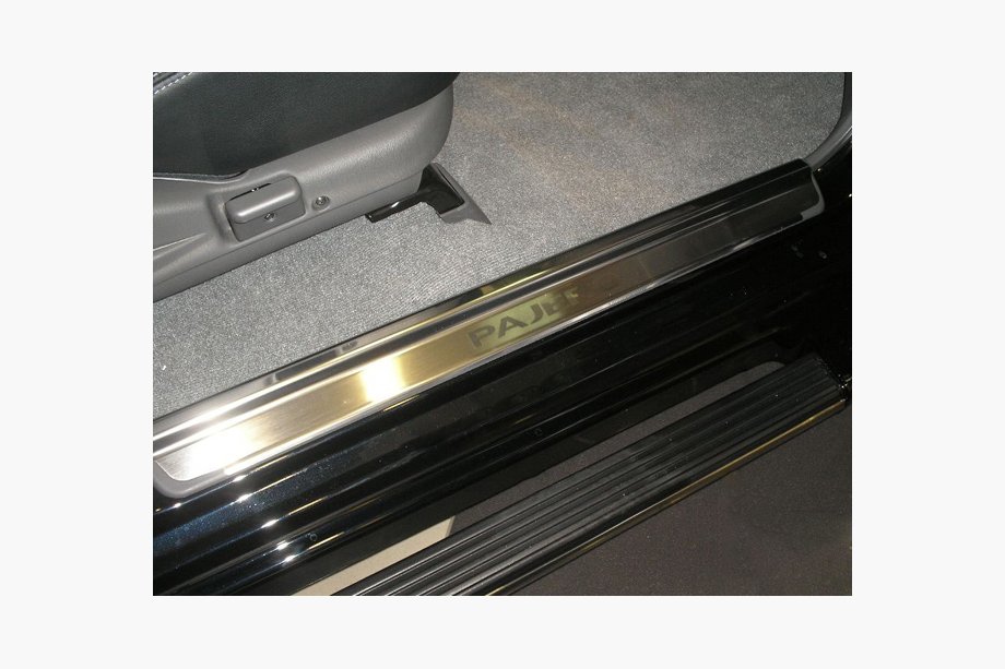 Mitsubishi Pajero Sport 1996-2007 Einstiegsleisten Natanko (Edelstahl) Premium - 3M Klebeband, 0.8mm Image
