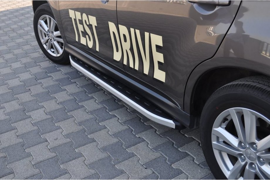 Mitsubishi ASX 2010-2023 Seitenschweller Fullmond (2 Stk., Alu) Image