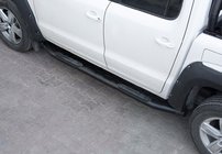 Isuzu D-Max 2011-2019 Seitenschweller Amazon Black (2 Stk., schwarz) Foto 1