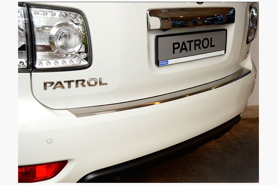 Nissan Patrol Y62 2010-2024 Heckstoßstangenschutz mit Kante Nataniko (Edelstahl) Image