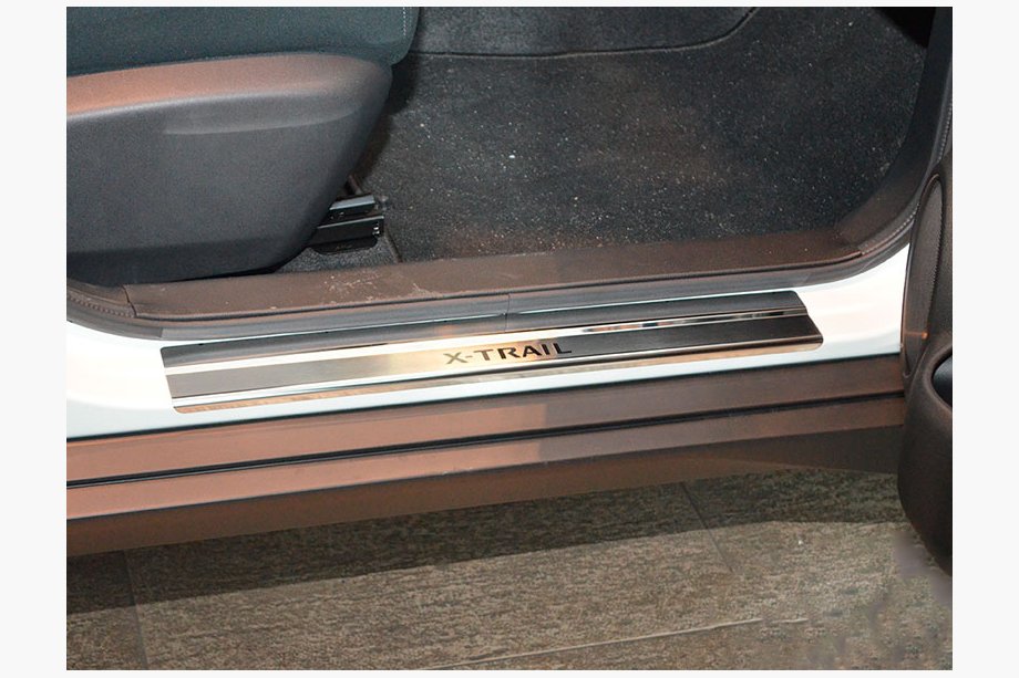 Nissan X-trail T32/Rogue 2014-2021 Einstiegsleisten Abdeckungen Nataniko (4 Stk., Edelstahl) Premium - 3M Klebeband, 0.8 mm Image