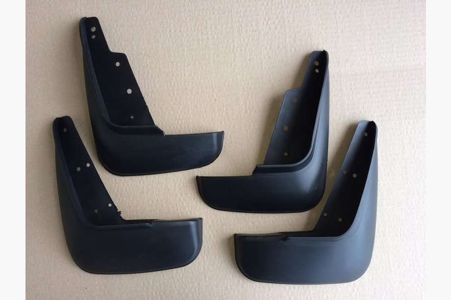 Nissan Tiida 2011-2014 Premium Schmutzfänger (4 Stk) Image