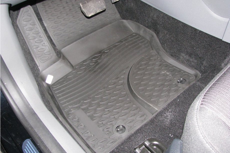 Ford Focus III 2011-2017 Gummimatten für den Innenraum (4 Stk, Novline) Image