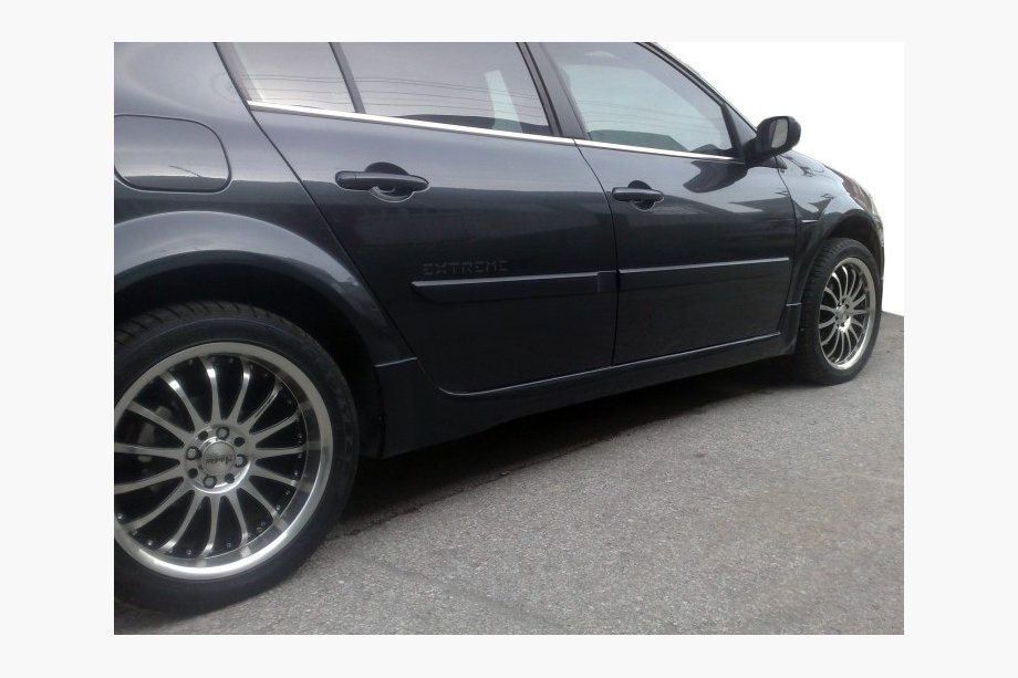 Renault Megane II 2004-2009 Seitenschweller (SD, grundiert zum Lackieren) Image