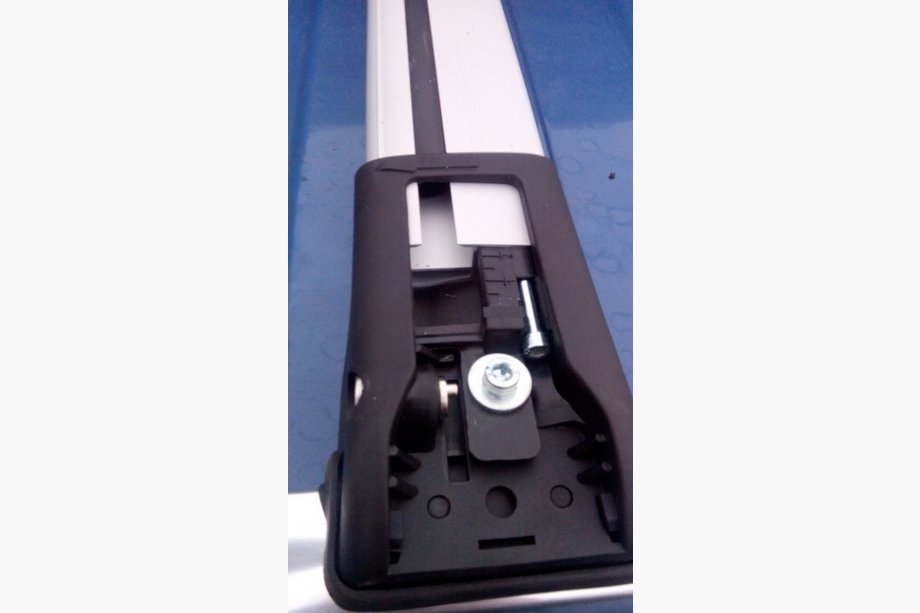 Nissan Pathfinder R51 2005-2014 Dachträger für integrierte Reling abschließbar (2 Stk) Foto 6