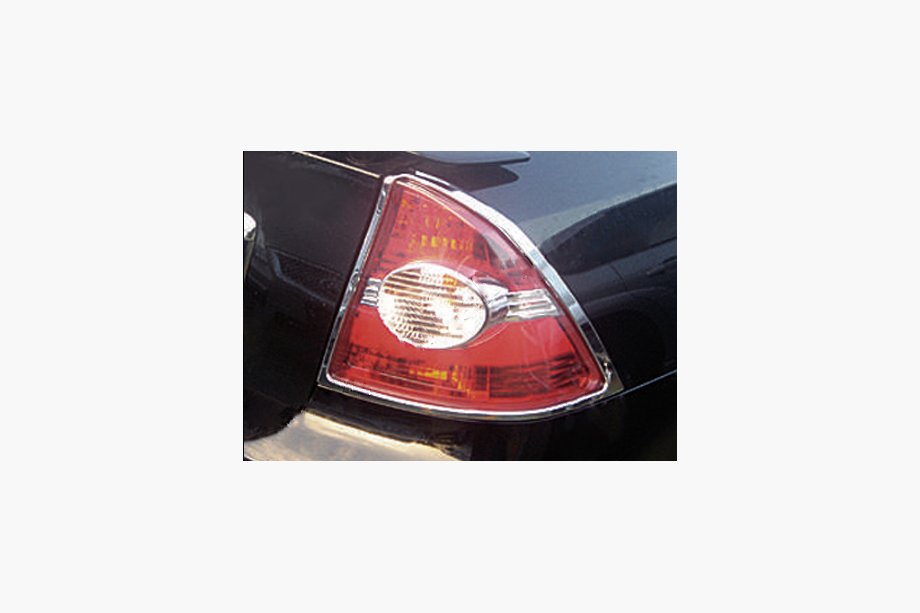Ford Focus II 2005-2008 Chrom Blenden für Rückleuchten (Edelstahl) 2 Stk. Foto 1