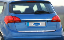 Kia Venga 2010-2019 Chromleiste über dem Kennzeichen (Edelstahl) Foto 1