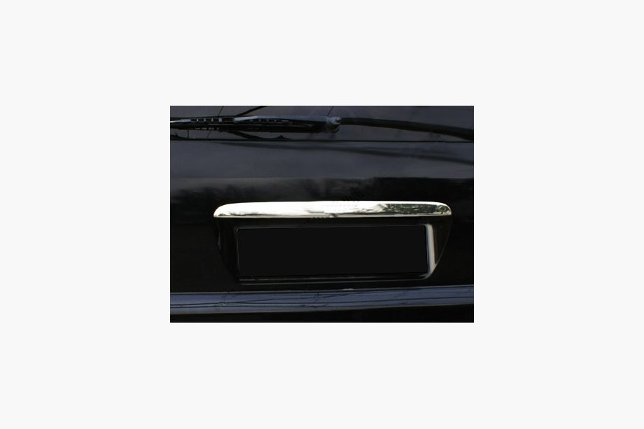 Mercedes ML W163 1997-2005 Edelstahl Heckklappenleiste über Kennzeichen USA-Modell Image