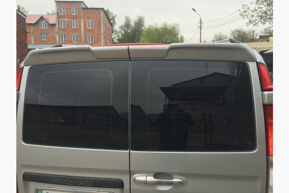 Mercedes Vito W639 2004-2014 Heckspoiler Anatomik 2-Türer (grundiert zum Lackieren) Foto 3