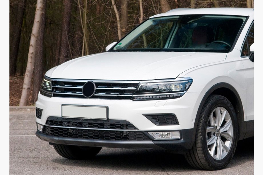 Volkswagen Tiguan 2016-2023 Zierleisten für Kühlergrillkante und Scheinwerfer 2016-2020 (3 Stk, Edelstahl) Image