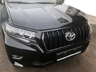 Toyota Land Cruiser Prado 150 2009-2023 Frontgrill 2017↗ LED (Zeus Black, mit Black Wimpern) Foto 1