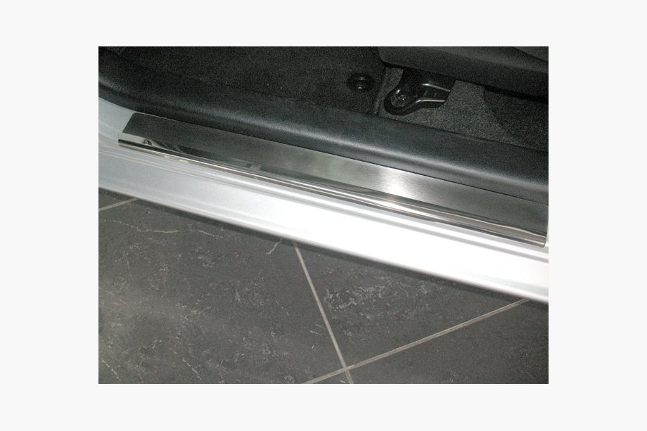 Toyota Yaris 2010-2020 Einstiegsleisten Abdeckungen Nataniko (4 Stk., Edelstahl) Standard - Lohmann Band, 0,5 mm Image