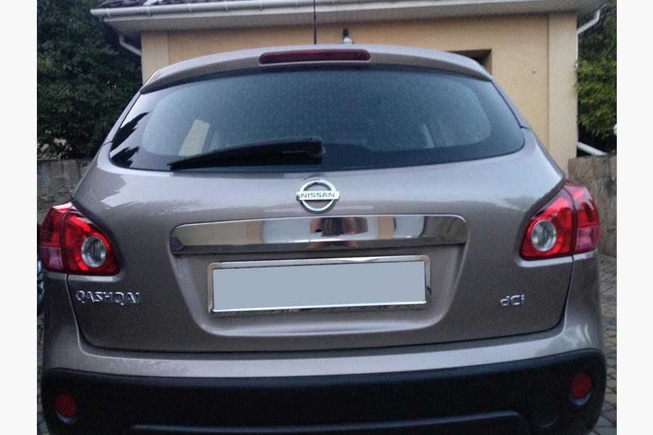 Nissan Qashqai 2007-2010 Chromleiste über dem Kennzeichen (Edelstahl) Ohne Taste, Carmos - Türkischer Stahl Image