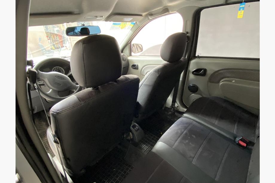 Renault Logan I 2005-2008 Autositzbezüge Kunstleder+Stoff+Alcantara Antara A001 (kompletter Innenraum) Foto 4