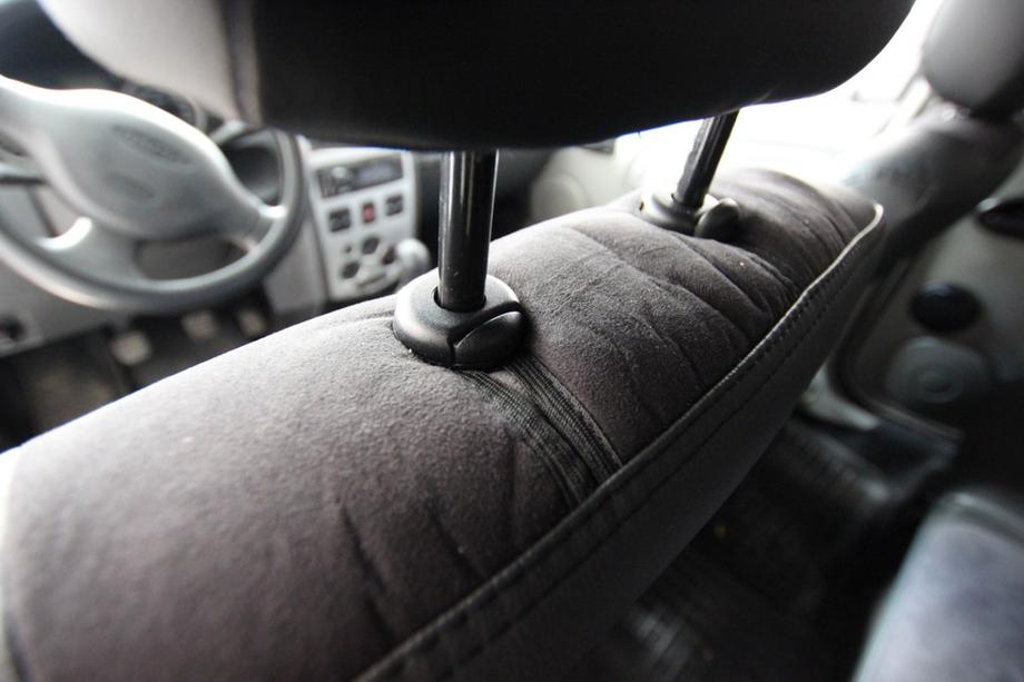 Dacia Logan I 2005-2008 Autositzbezüge Kunstleder+Stoff+Alcantara Antara A001 (kompletter Innenraum) Foto 11