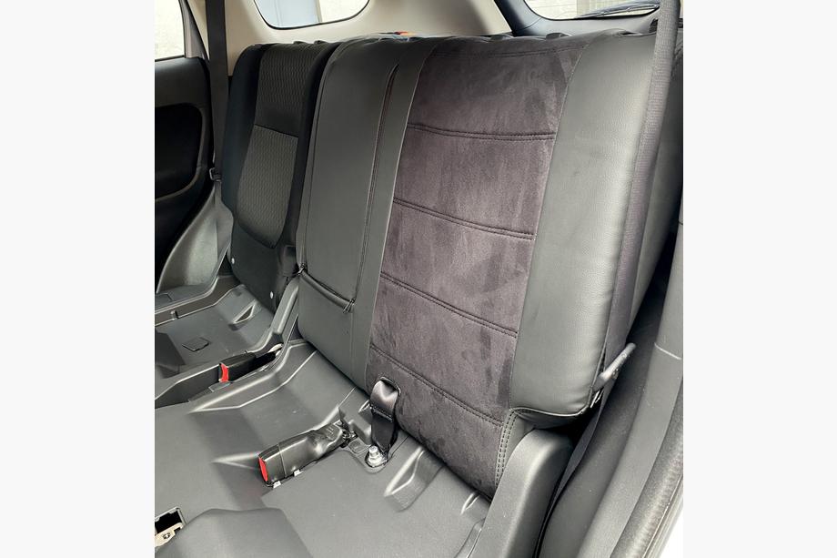 Mitsubishi Outlander 2012-2021 Autositzbezüge Kunstleder+Stoff+Alcantara Antara A001 (kompletter Innenraum) Image