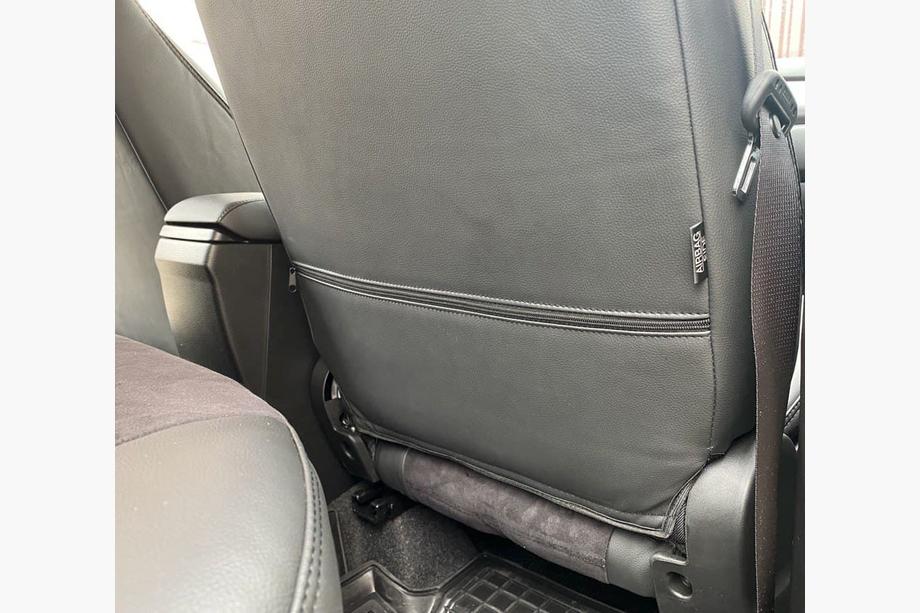 Suzuki Vitara 2015- Autositzbezüge Kunstleder+Stoff+Alcantara Antara A001 (kompletter Innenraum) Image