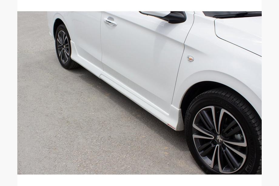 Citroen C-Elysee 2013-2022 Seitenschweller 2017+ (grundiert zum Lackieren) Image