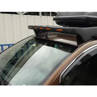 Frontscheibenblende V1 (LED, Schwarz Matt) Dacia Duster 2008-2018 Foto 1