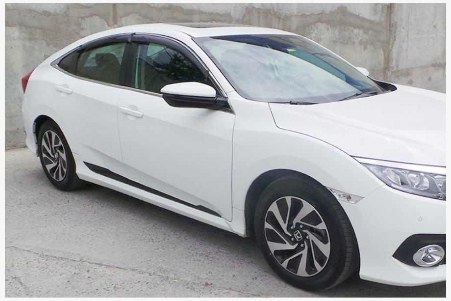Honda Civic Sedan X 2016-2021 Türleisten (4 Stk, schwarz) Foto 1