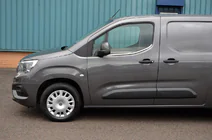 Peugeot Partner/Rifter 2019- Fensterrahmen Blenden (2 Stk, Edelstahl) Foto 6