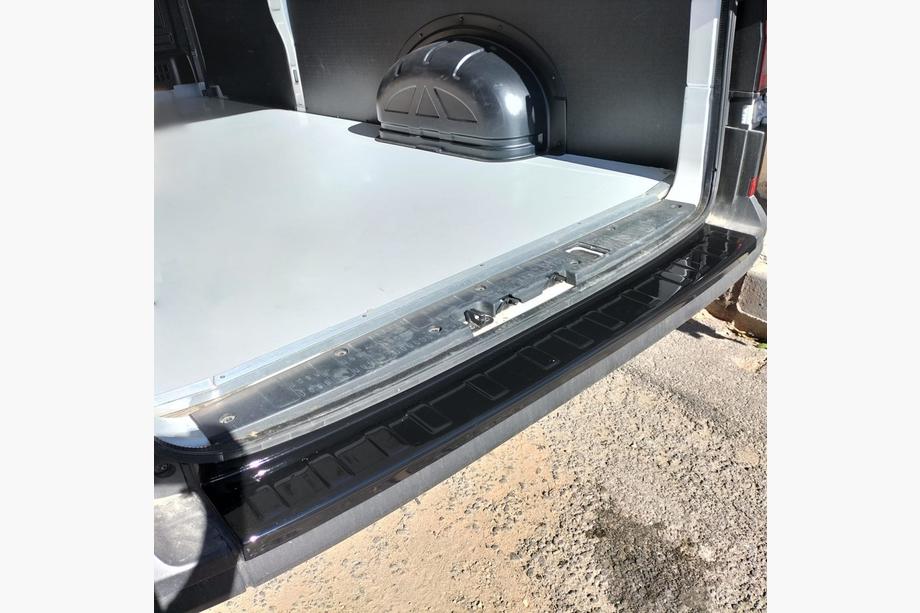 Volkswagen Crafter 2016- Heckstoßstangenabdeckung (EuroCap) Foto 3