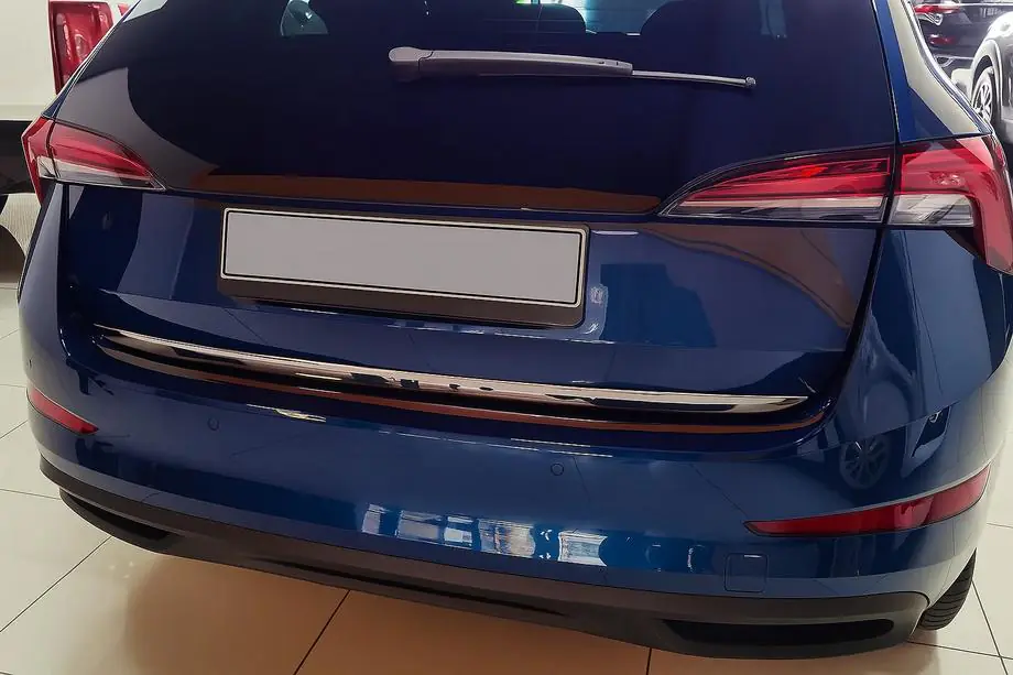Skoda Scala 2018- Kofferraumleiste OmsaLine Edelstahl Image