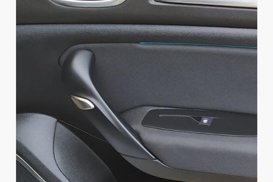 Renault Megane IV 2016-2025 Armlehnen-Abdeckungen im Innenraum (2 Stk, Edelstahl) Image