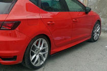 Seat Leon 2013-2020 Seitenschweller Performance (schwarz) Foto 1