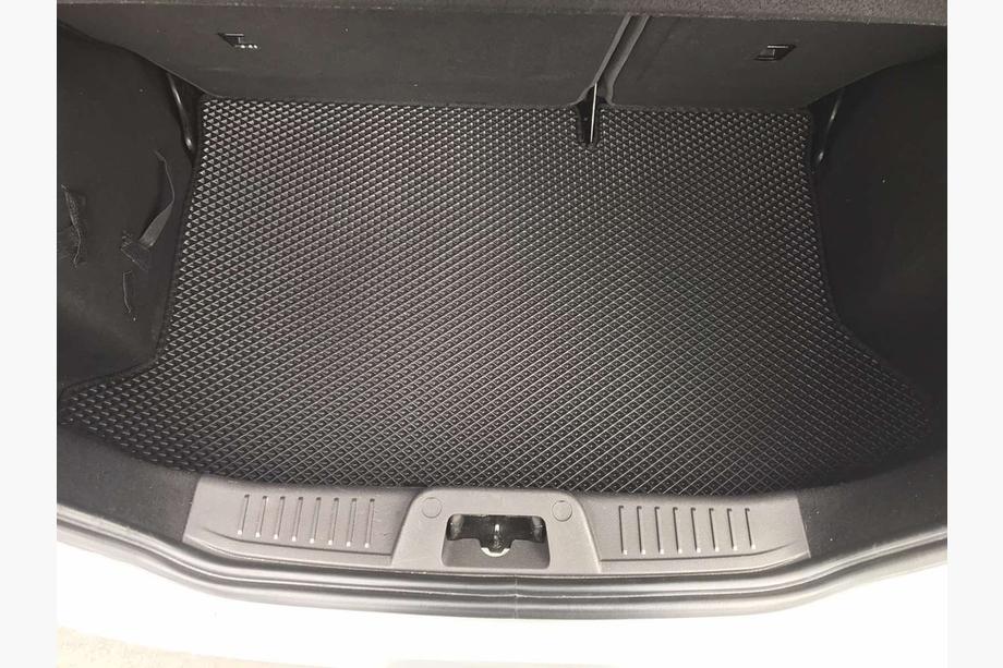 Ford Fiesta 2008-2017 Kofferraummatte HB (EVA, Schwarz) Image