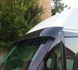 Iveco Daily 2014- Frontscheibenblende V2 (schwarz glanz, 5mm) Foto 5
