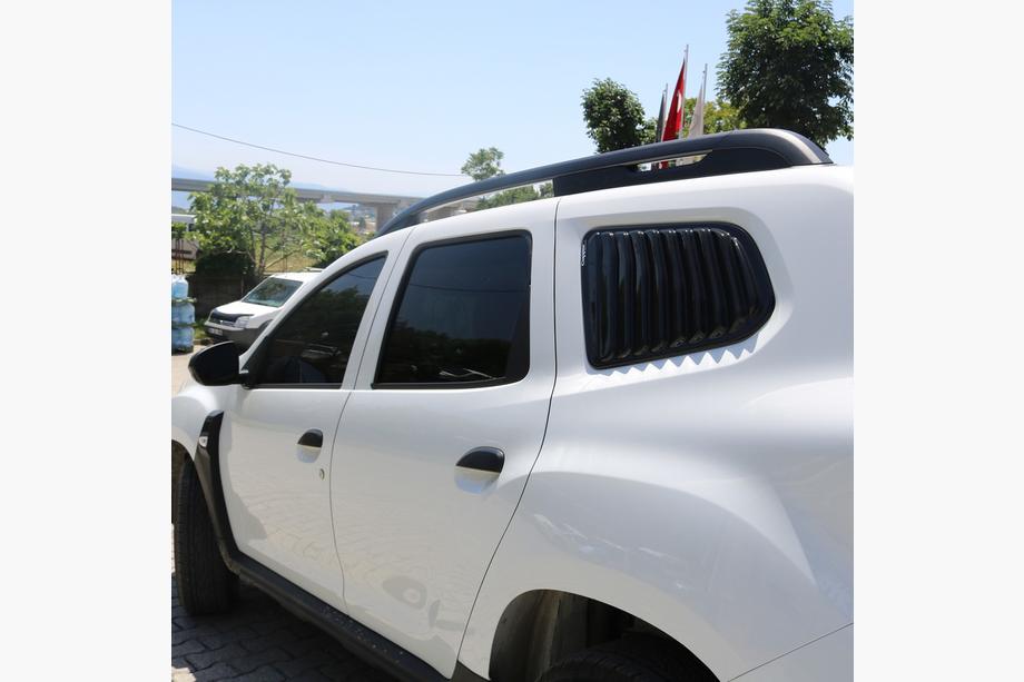 Dacia Duster 2018-2024 Fensterabdeckungen hinten EuroCap (2 Stk, ABS) Image