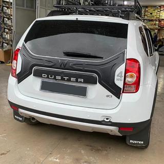 Kunststoff Kofferraumabdeckung Renault Duster 2008–2017 Foto 2